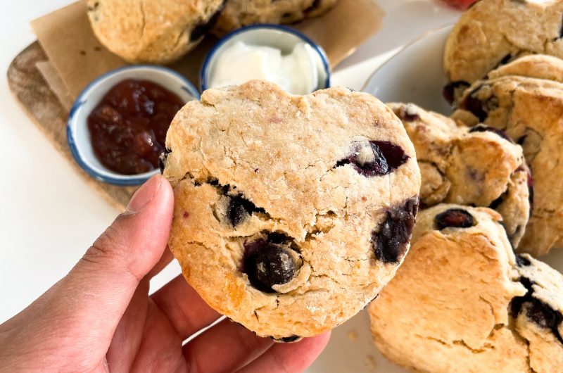 Blueberry and Lemon Scones: Easy recipe with foolproof tips